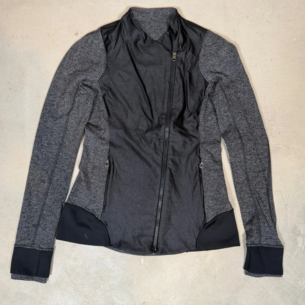 Lululemon Womens emerge renewed Herringbone Athletic Jacket Black Grey Sz 6